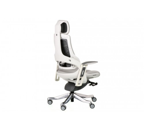 Кресло Wau Snowy Fabric White E6163 Кресло Wau Snowy Fabric White E6163